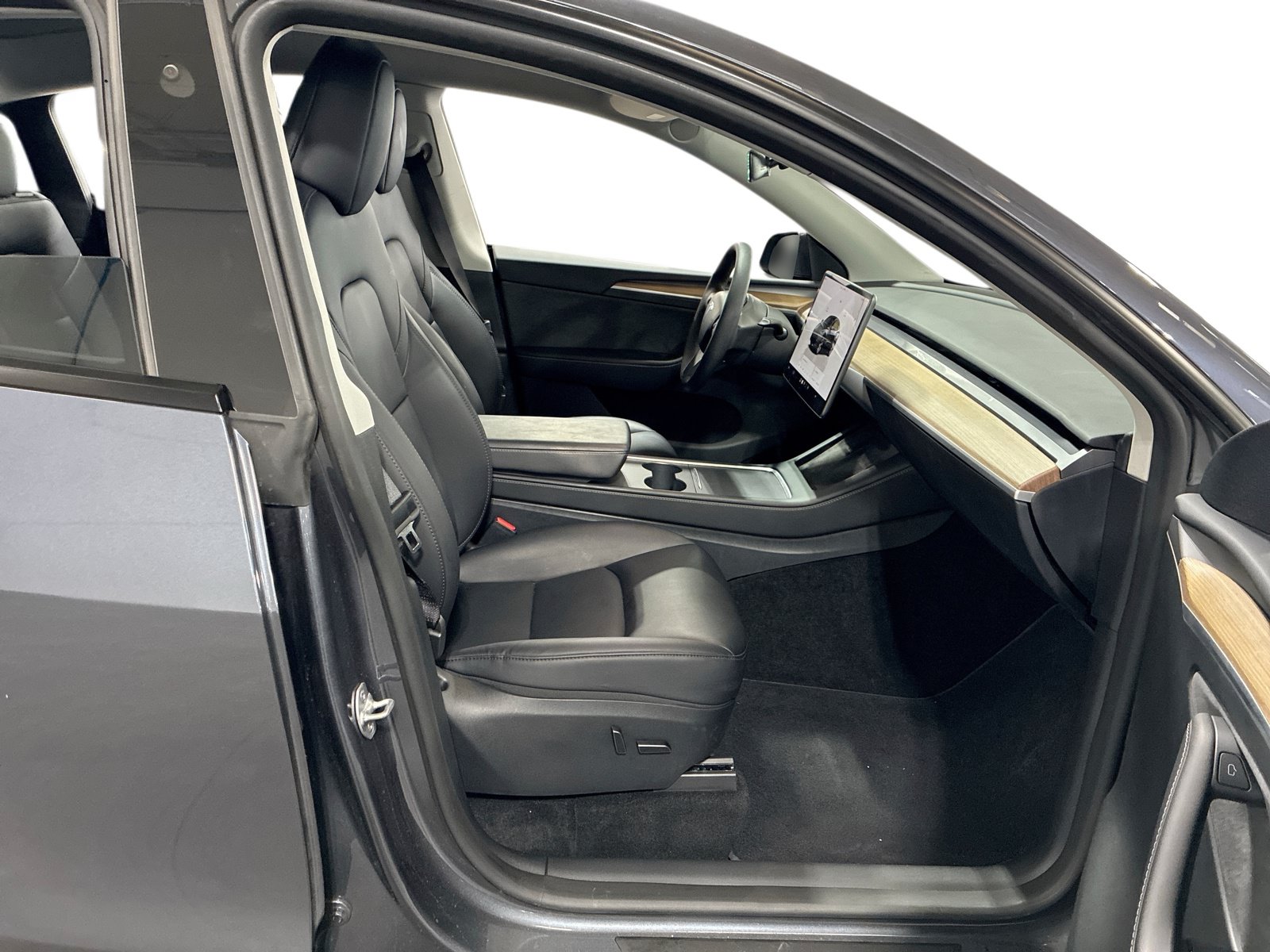 Certified 2023 Tesla Model Y Long Range AWD/4WD image 13