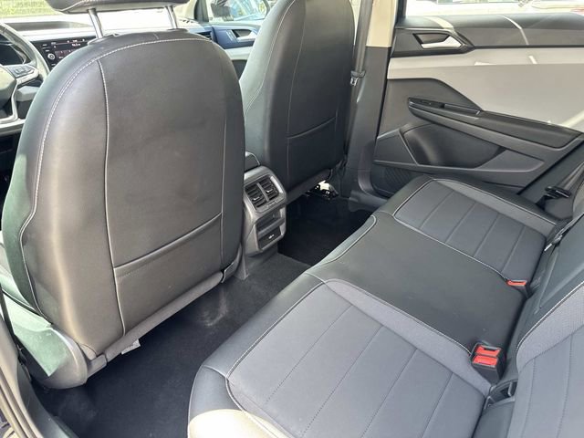 Certified 2022 Volkswagen Taos SE w/ IQ.Drive SE Package AWD/4WD image 10