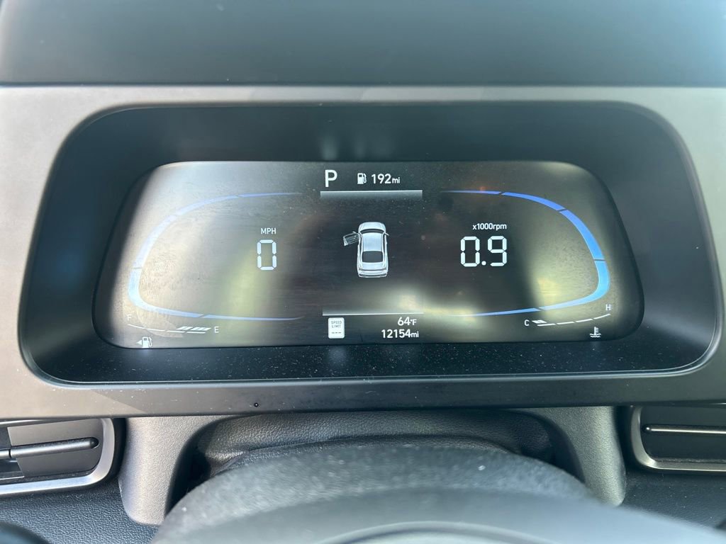 Used 2025 Hyundai Elantra Sport image 17