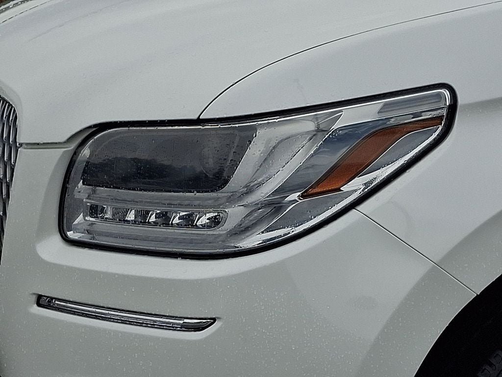 Certified 2020 Lincoln Navigator Reserve w/ Equipment Group 201A Reserve AWD/4WD image 9