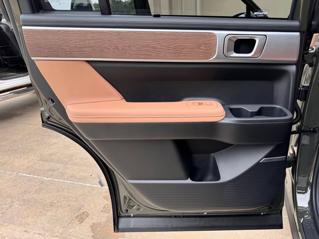 New 2026 Hyundai Santa Fe Limited FWD image 25