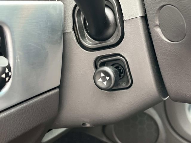 Used 2002 Ford Thunderbird image 20