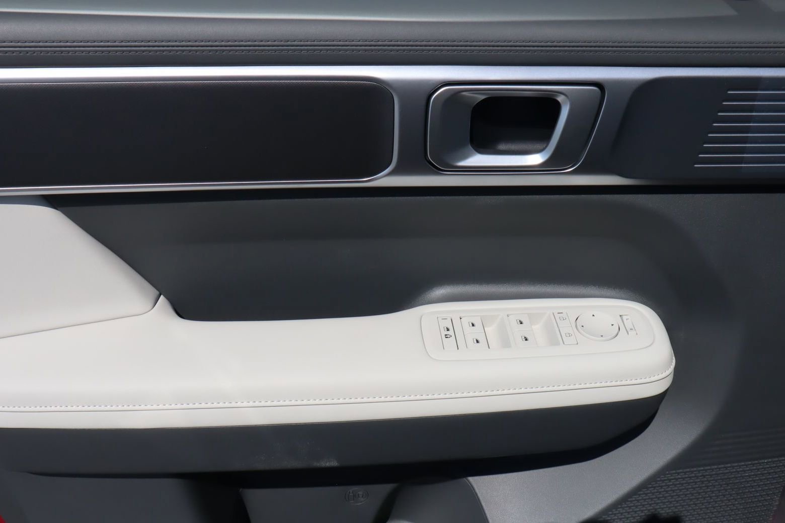 New 2026 Hyundai Santa Fe SEL image 18