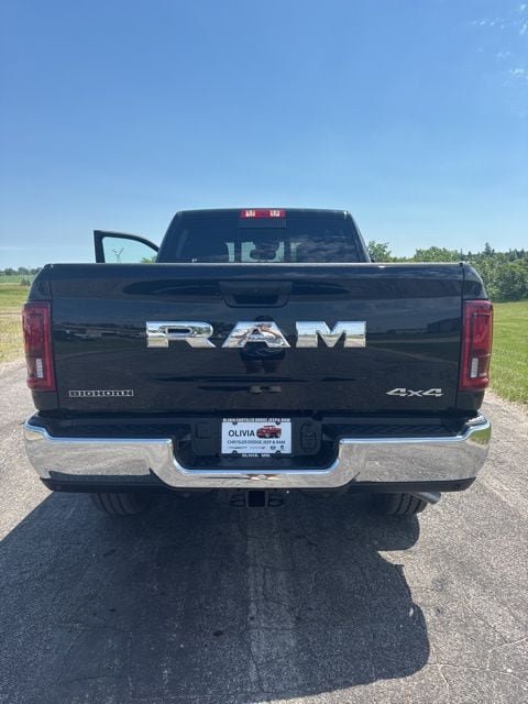 Used 2025 RAM 2500 Big Horn AWD/4WD image 2