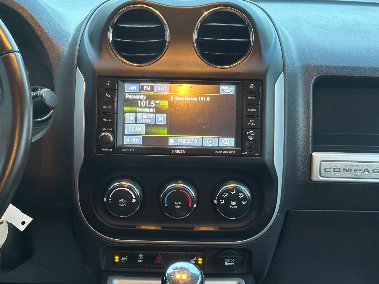 Used 2016 Jeep Compass Latitude image 40