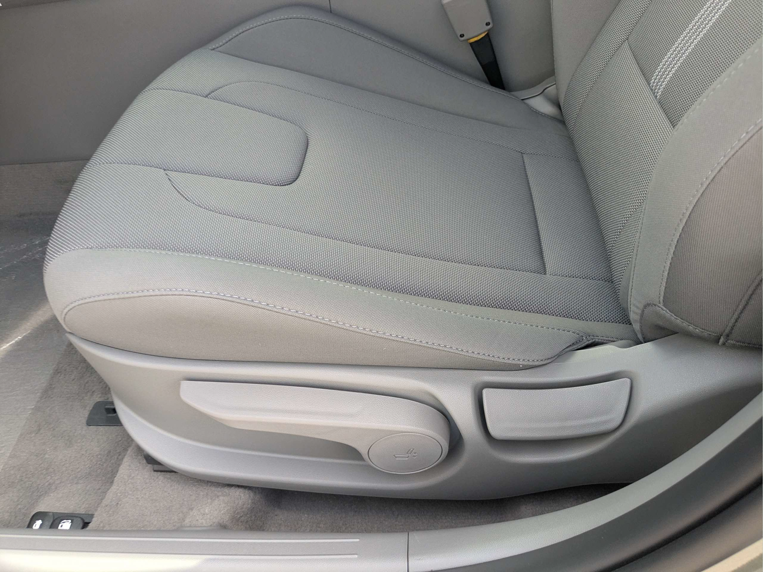 New 2026 Hyundai Elantra SE FWD image 21