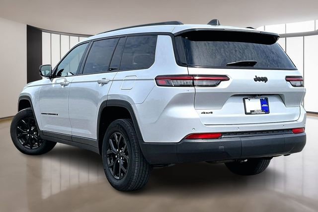 Used 2024 Jeep Grand Cherokee L Laredo AWD/4WD image 4