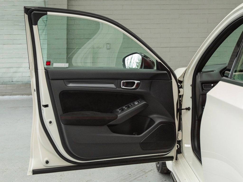 Used 2024 Honda Civic Type R image 32