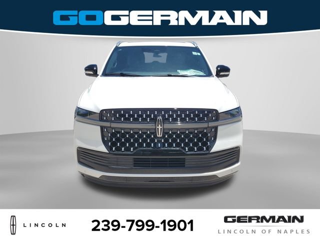 New 2026 Lincoln Navigator L Black Label AWD/4WD image 3