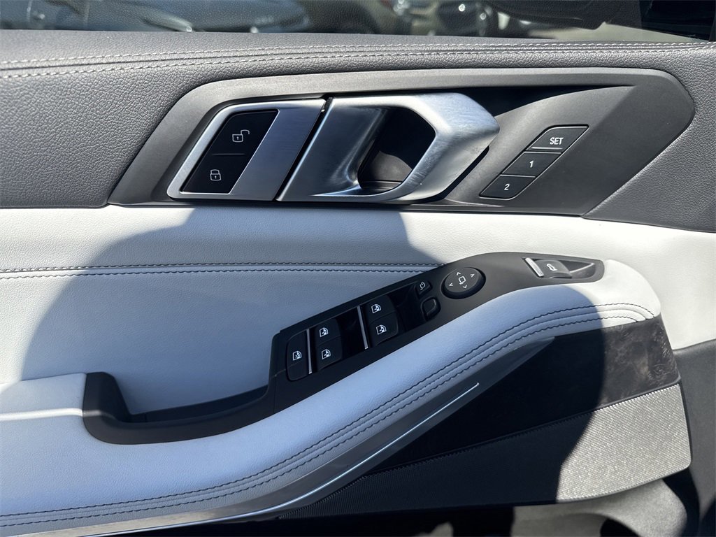 Used 2023 BMW X5 xDrive40i image 22