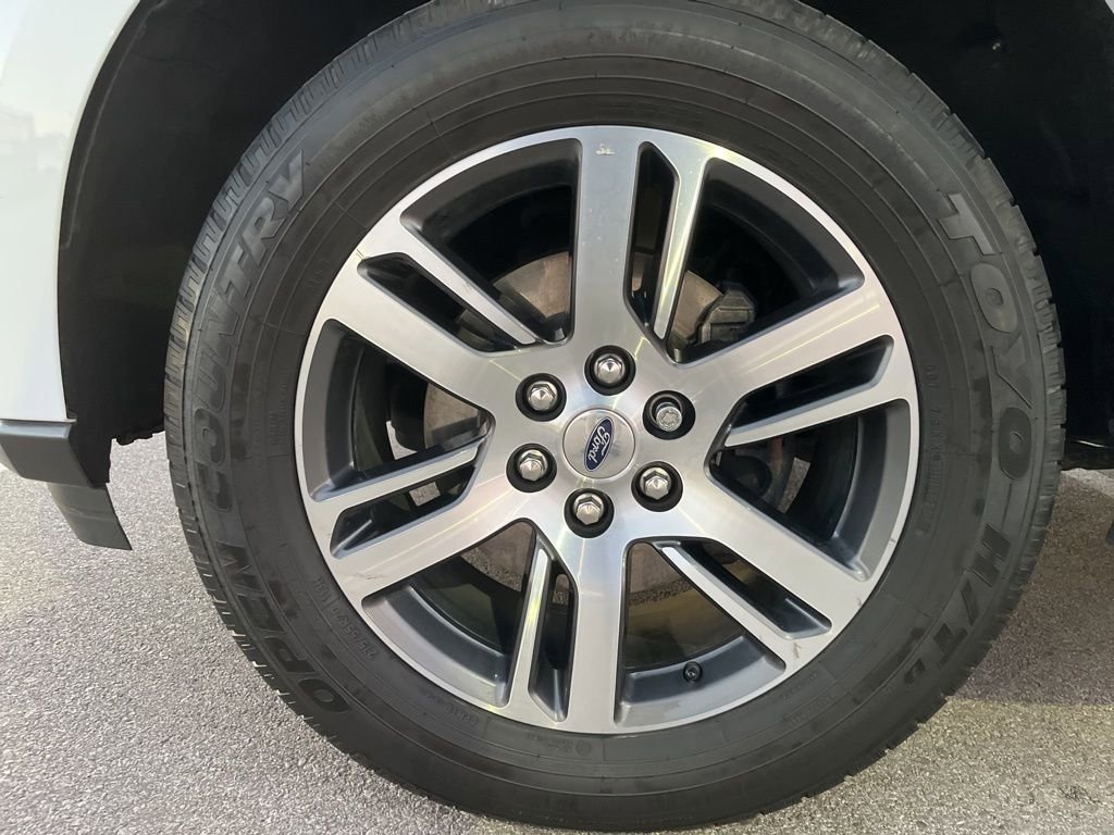 Used 2023 Ford Expedition Max XLT image 13