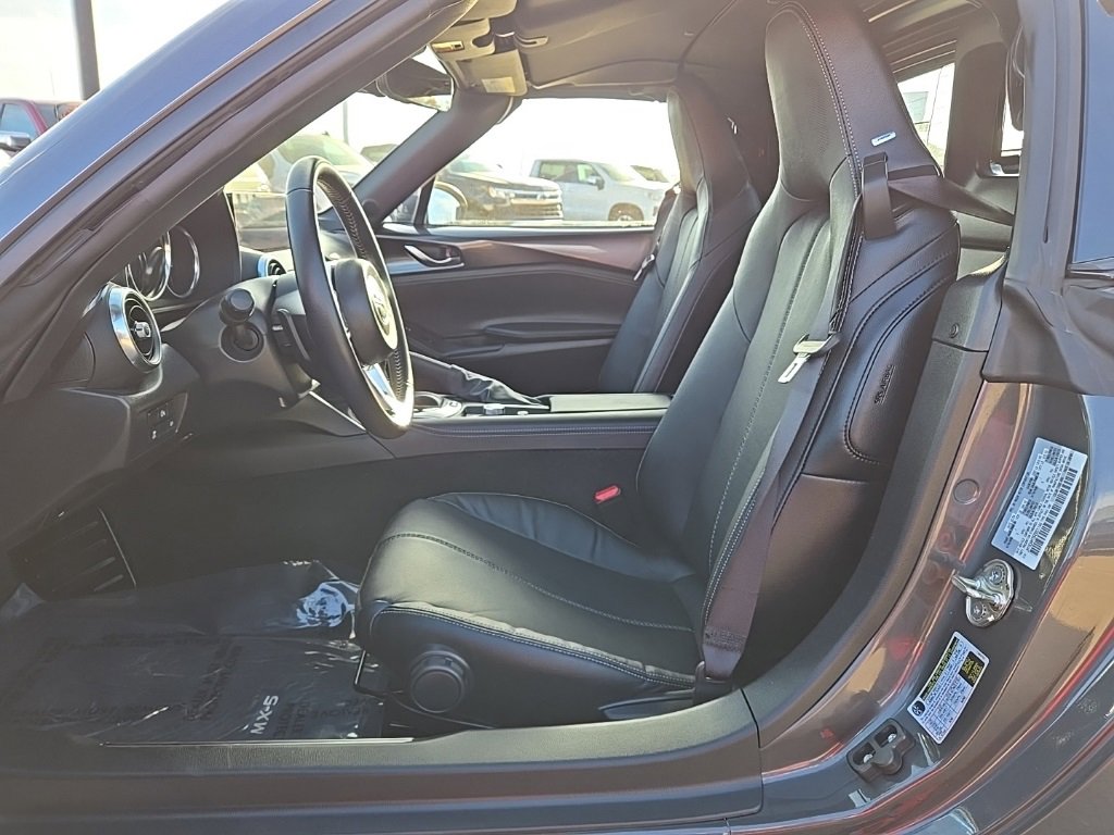Used 2024 MAZDA MX-5 Miata RF Grand Touring image 16