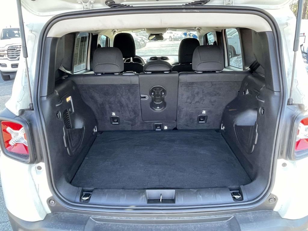 Used 2022 Jeep Renegade Latitude w/ Convenience Group image 40