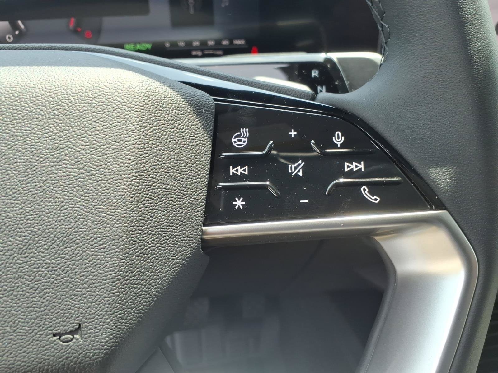 New 2026 Audi Q3 quattro 2.0T AWD/4WD image 23