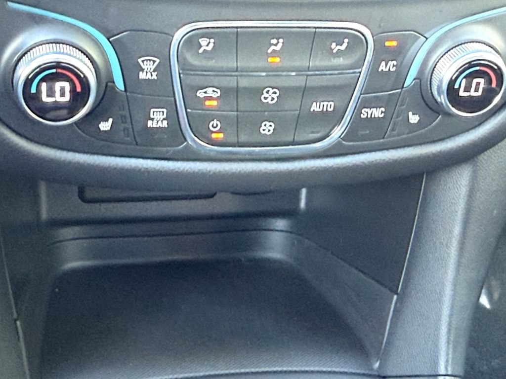 Used 2023 Chevrolet Equinox RS AWD/4WD image 16