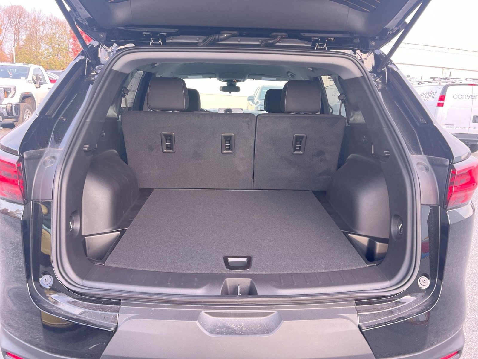 New 2025 Chevrolet Blazer LT w/ Midnight/Sport Edition image 23