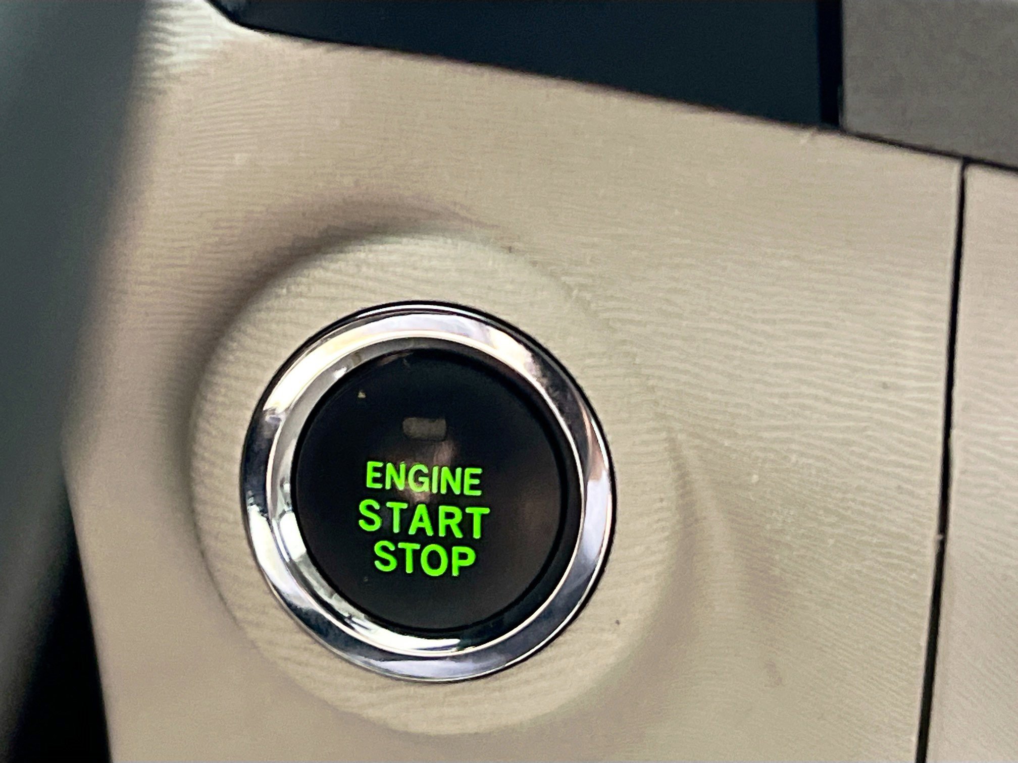 Used 2014 Toyota Venza XLE image 24