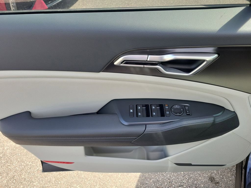 New 2026 Kia Sportage EX FWD image 21