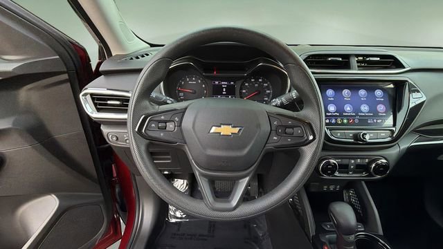 Used 2023 Chevrolet TrailBlazer LT w/ Convenience Package AWD/4WD image 12