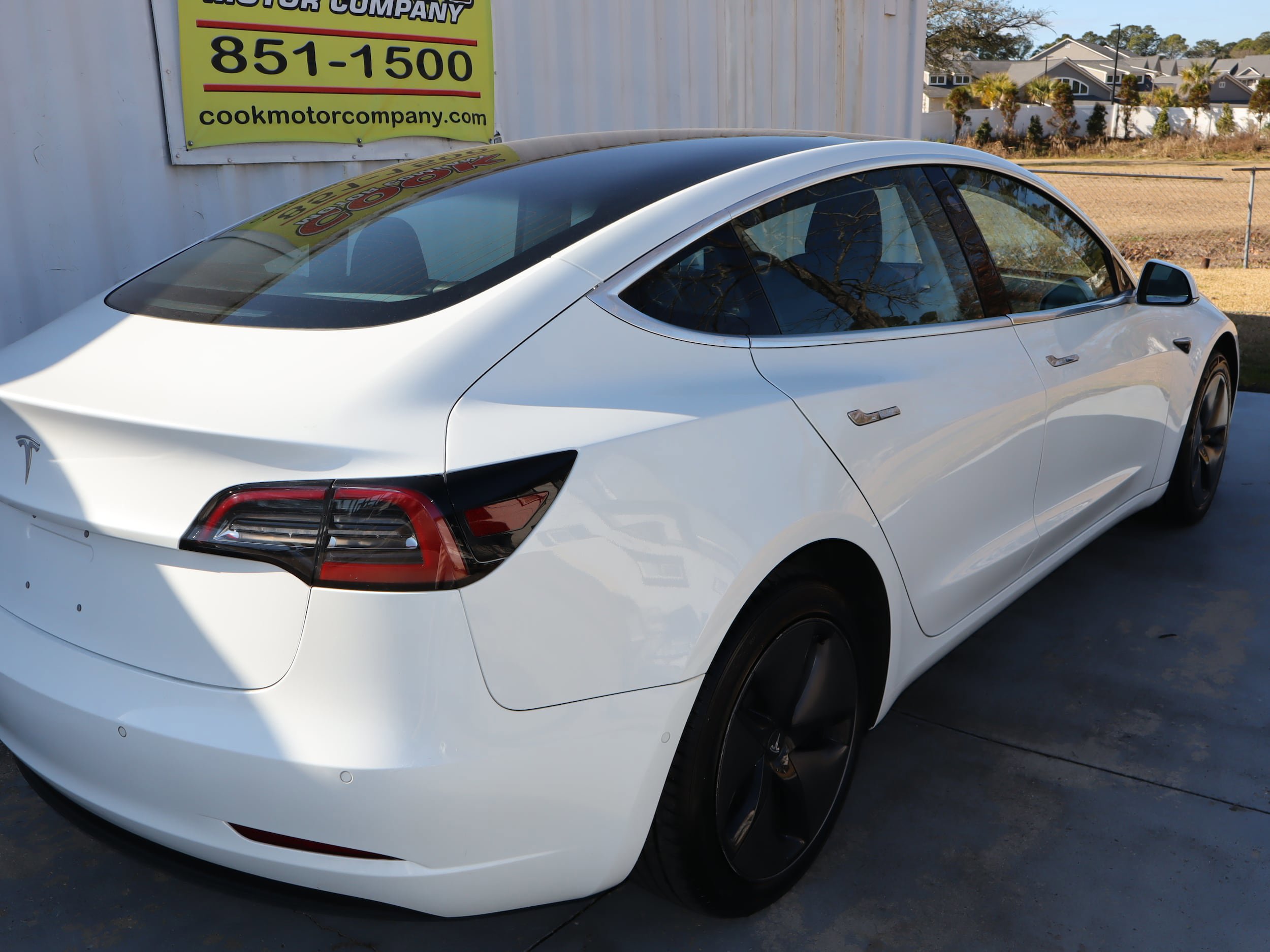 Used 2018 Tesla Model 3 Mid Range image 9