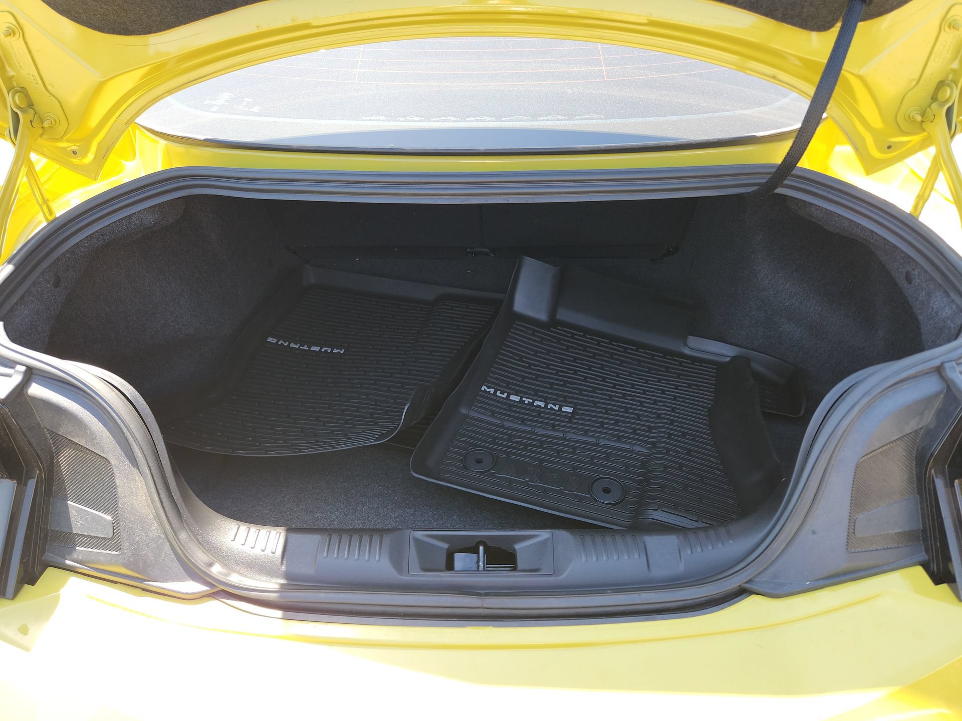 Used 2025 Ford Mustang GT RWD image 19