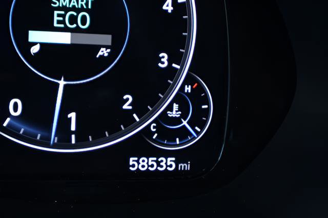 Used 2022 Hyundai Palisade Calligraphy FWD image 2