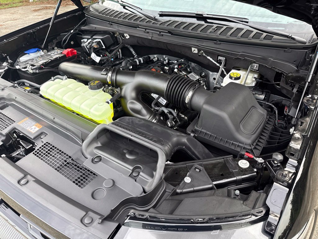 New 2027 Ford Expedition Max Platinum RWD image 7
