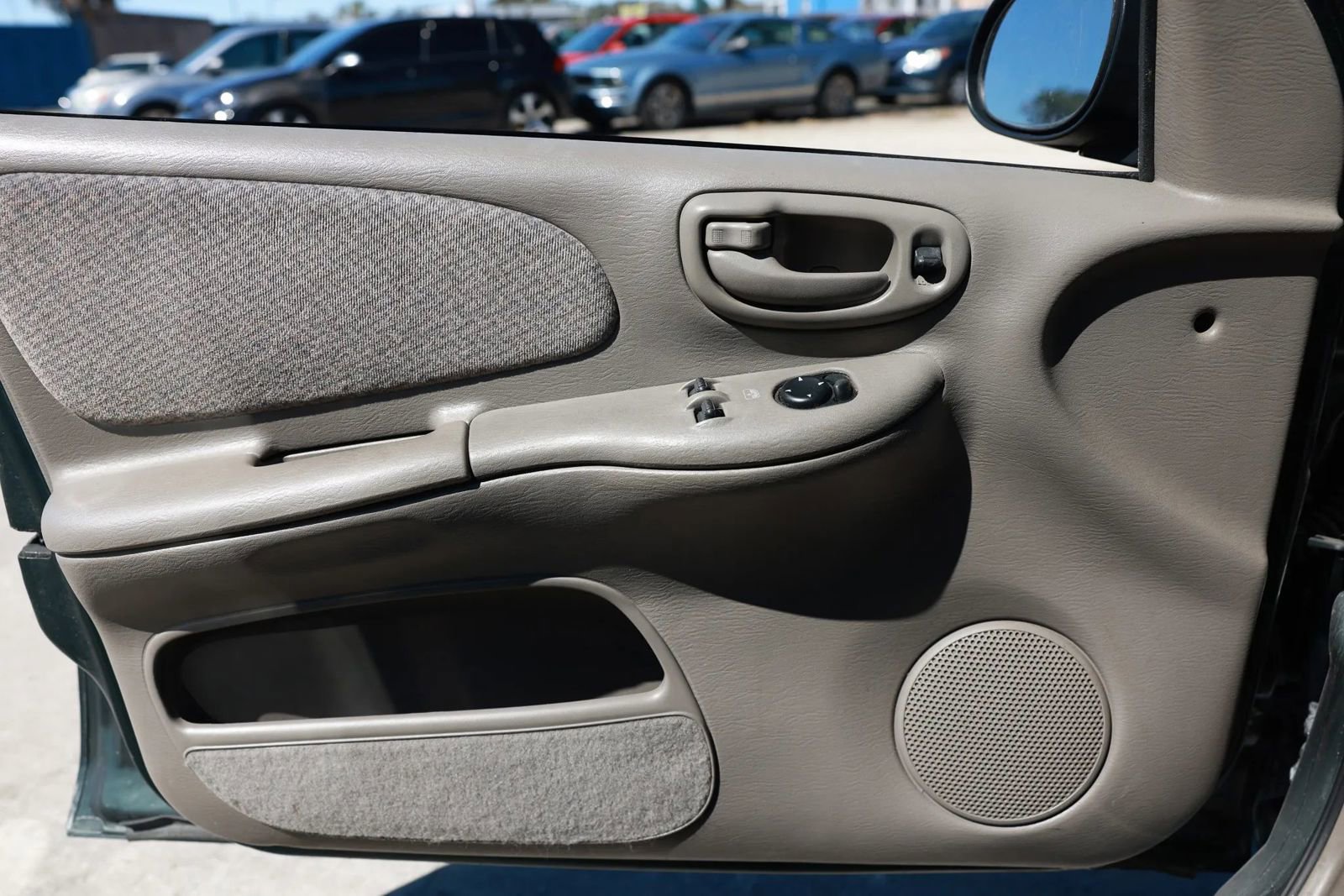 Used 2001 Dodge Neon Highline image 38