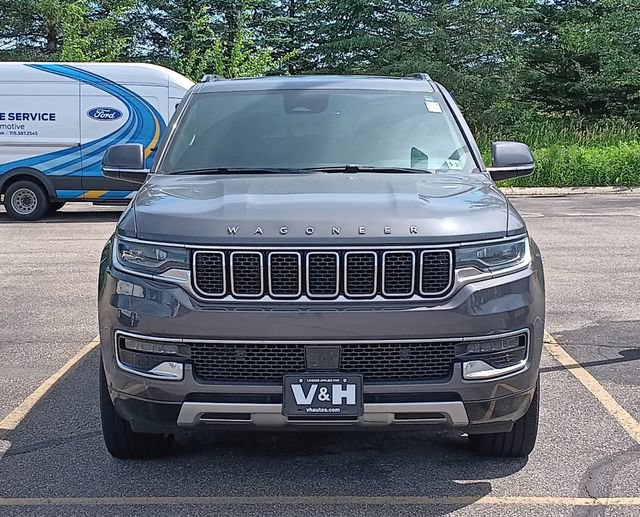 Used 2022 Jeep Wagoneer Series II w/ Premium Group I AWD/4WD image 2