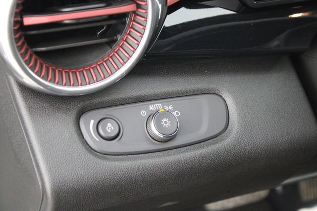 Used 2024 Chevrolet Trax RS w/ Driver Confidence Package image 18