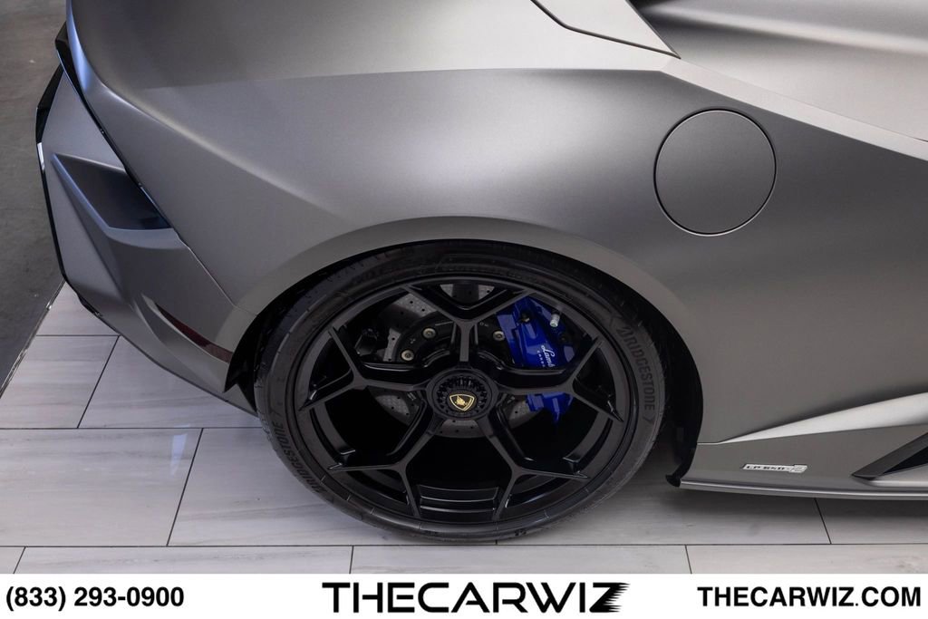 Used 2023 Lamborghini Huracan Tecnica RWD image 38