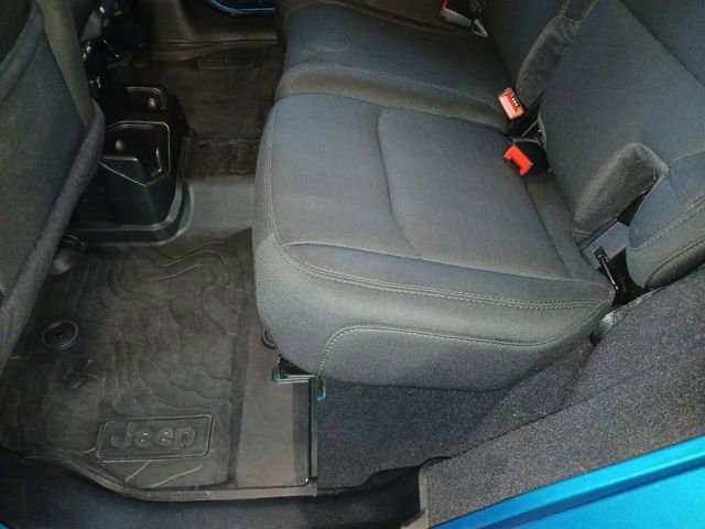 Used 2020 Jeep Wrangler Unlimited Sahara image 45