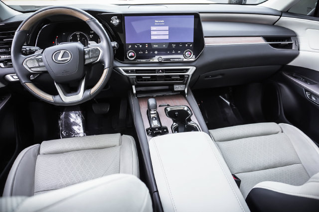 Certified 2023 Lexus RX 350 AWD/4WD image 18