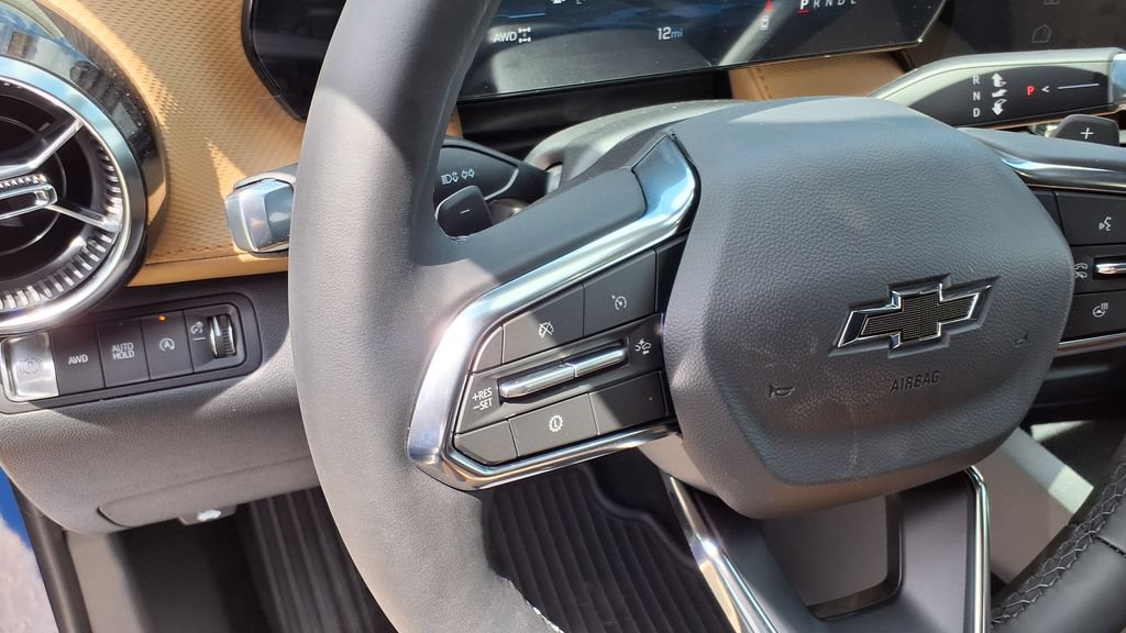 New 2026 Chevrolet Equinox ACTIV w/ Safety and Technology Package AWD/4WD image 21