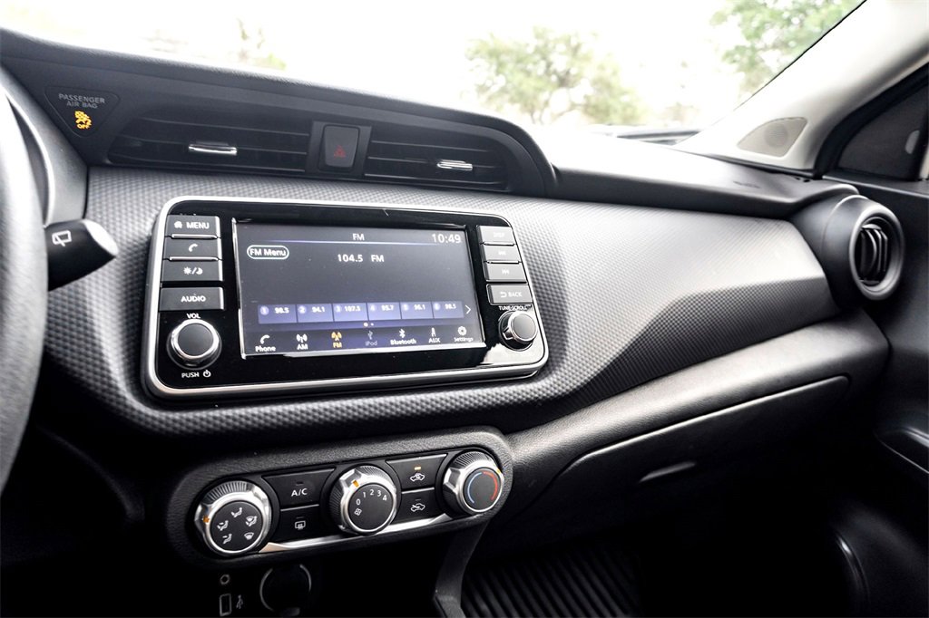 Used 2025 Nissan Kicks Play S image 23