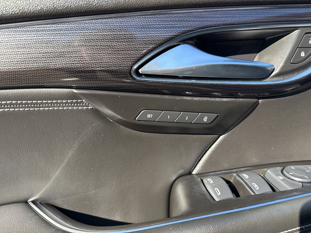 Used 2023 Buick Envision Essence w/ Sport Touring Package image 14