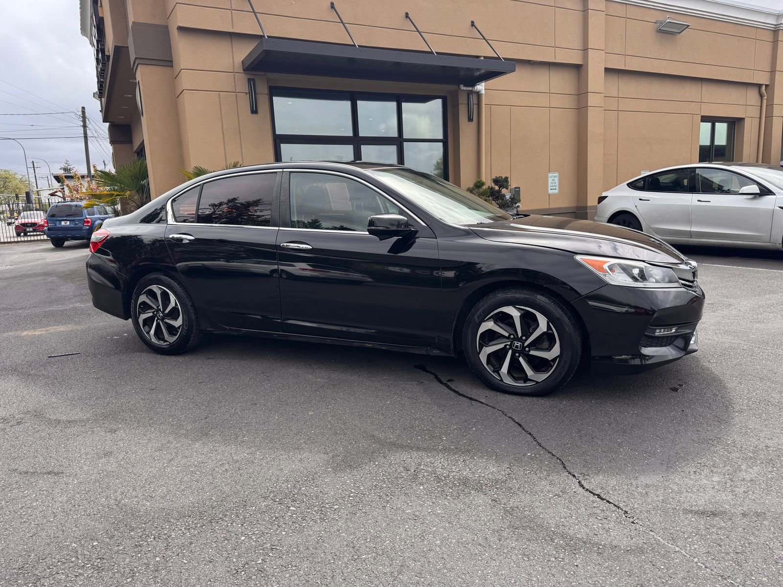 Used 2017 Honda Accord EX