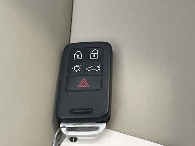 Used 2018 Volvo S60 T5 Dynamic w/ Protection Package image 33