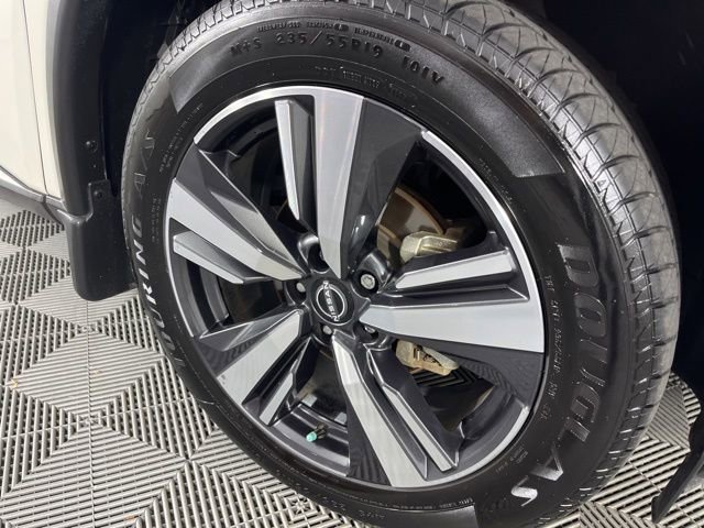 Used 2023 Nissan Rogue SL FWD image 16