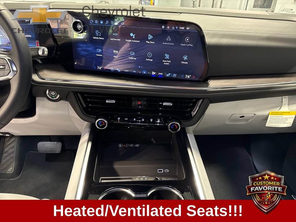 New 2025 Chevrolet Suburban Premier AWD/4WD image 12