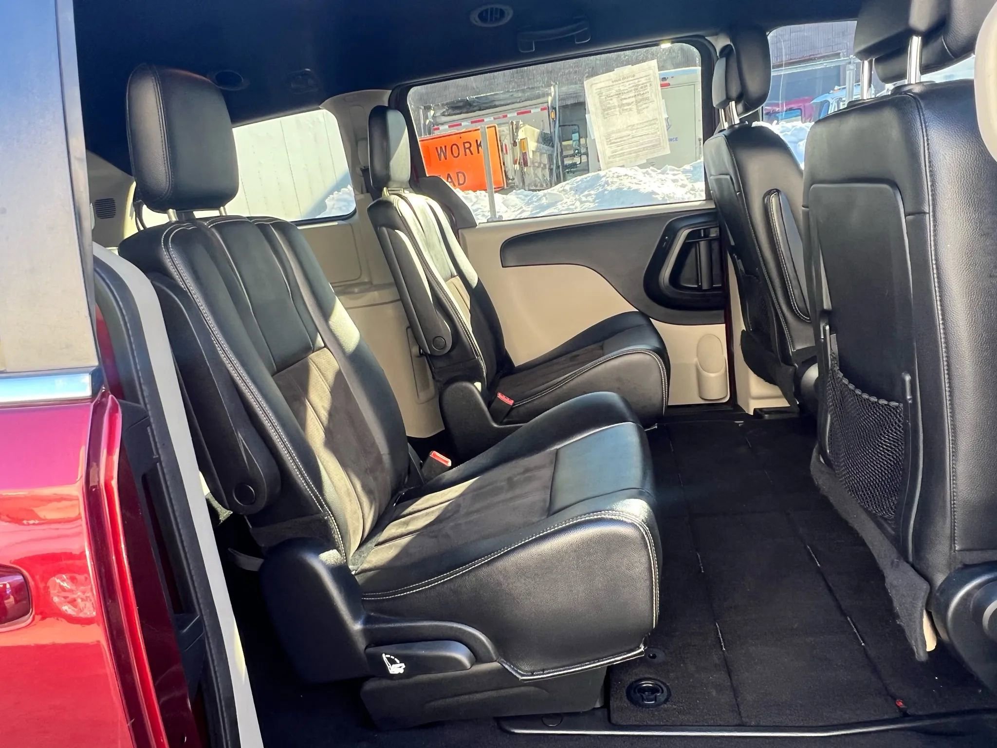 Used 2019 Dodge Grand Caravan SXT FWD image 29