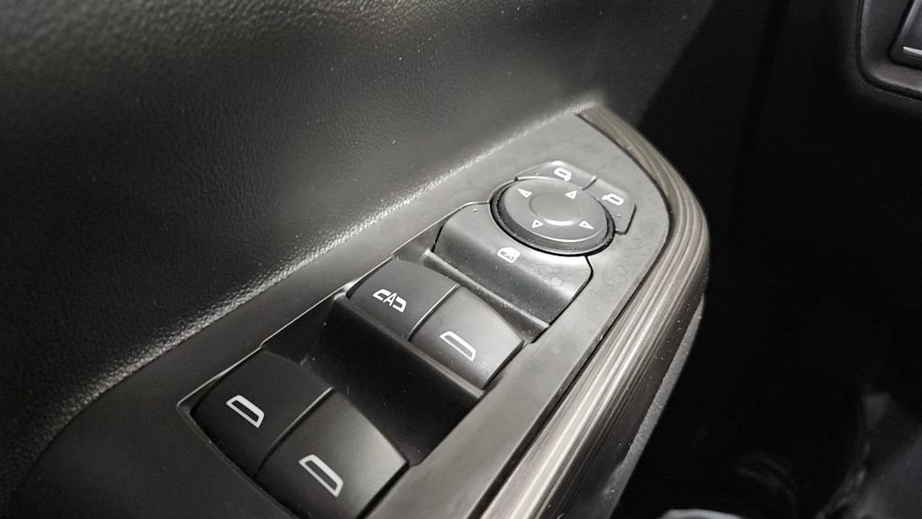 Used 2019 GMC Acadia SLT w/ Black Edition image 16