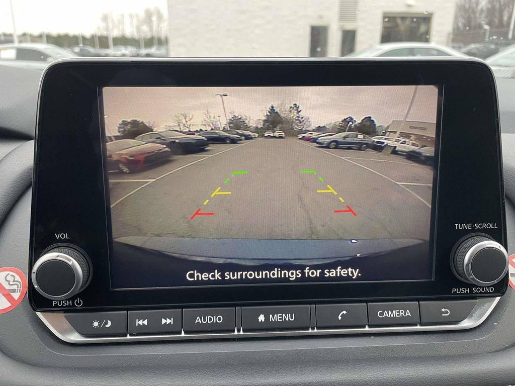 Used 2025 Nissan Rogue SV w/ SV Premium Package image 42