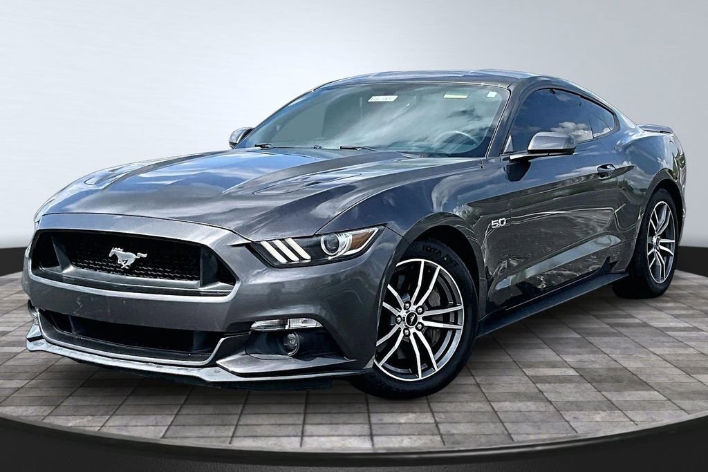 Used 2015 Ford Mustang GT RWD image 1