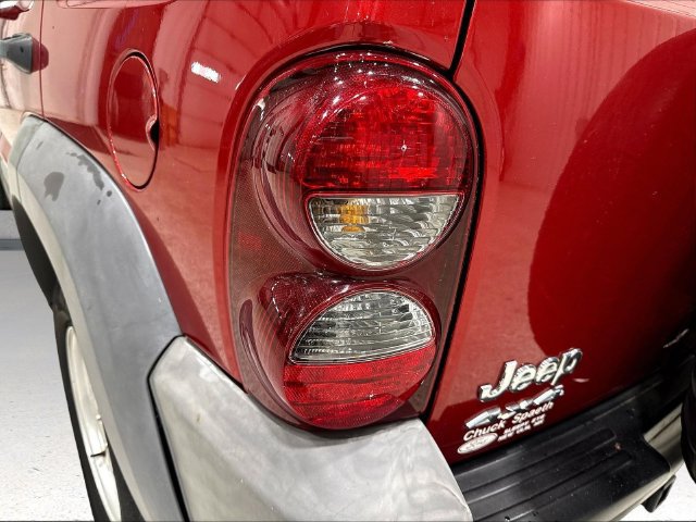 Used 2007 Jeep Liberty Sport AWD/4WD image 26