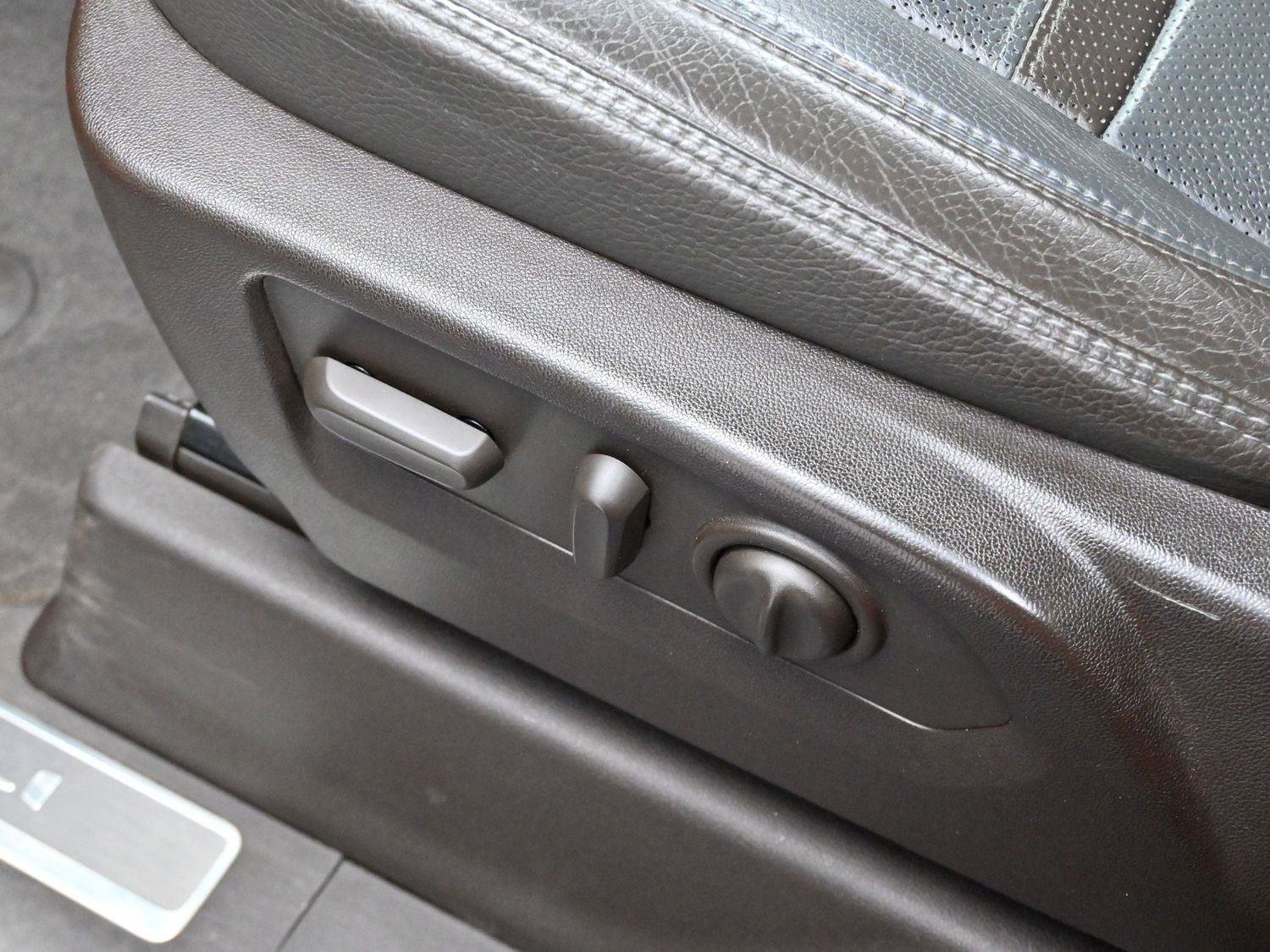 Used 2020 GMC Sierra 2500 Denali w/ Denali Ultimate Package image 14