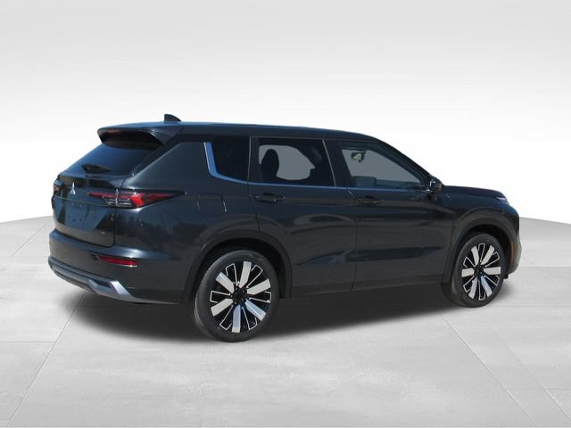 New 2026 Mitsubishi Outlander SE FWD video 3
