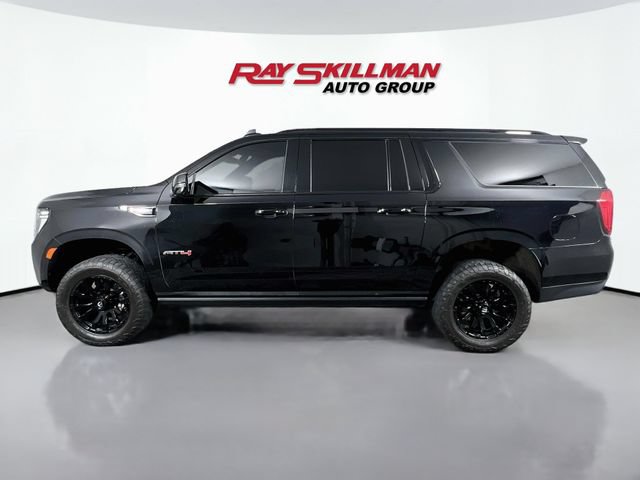 Used 2023 GMC Yukon XL AT4 w/ Technology Package AWD/4WD image 4