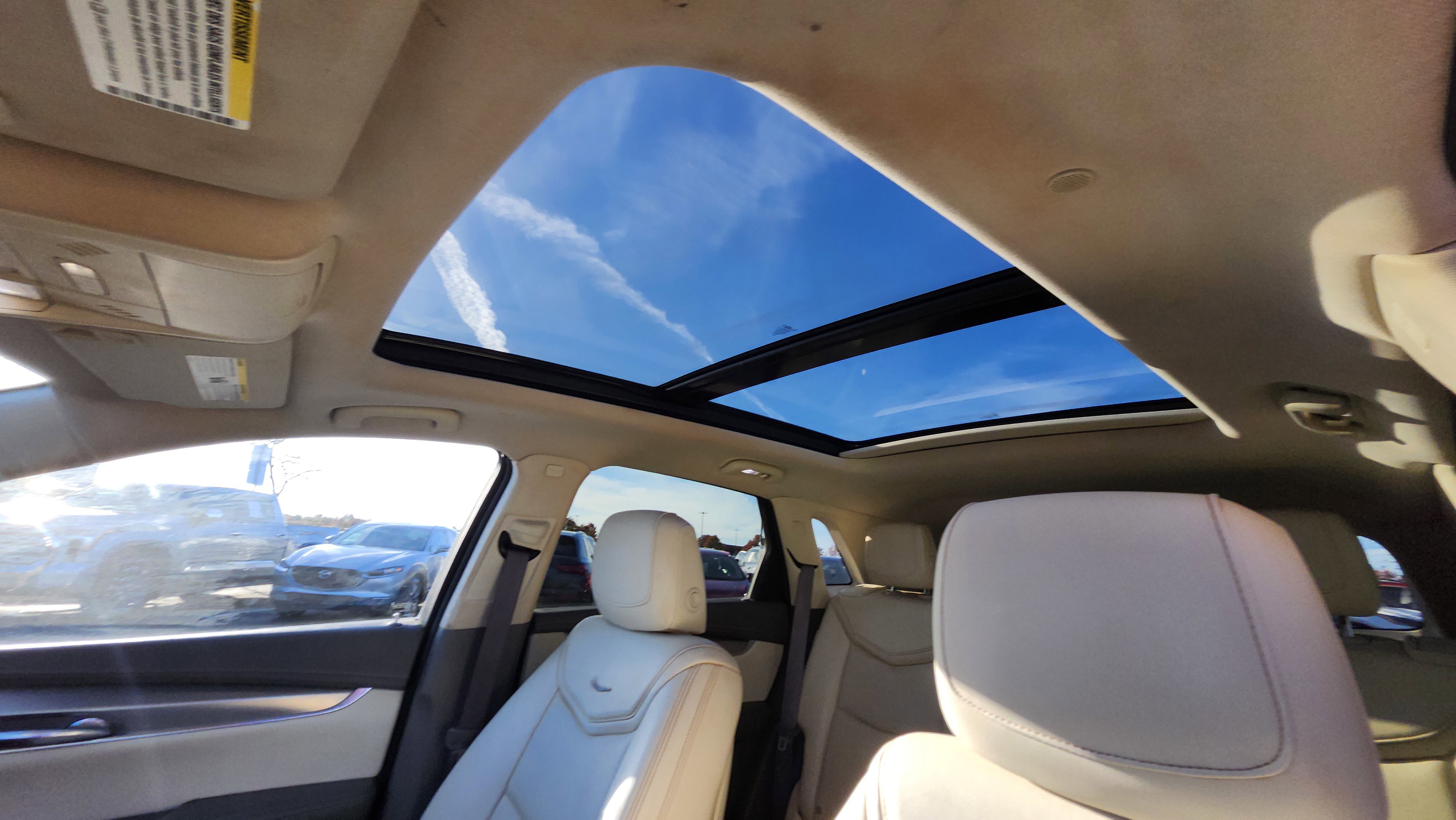 Used 2017 Cadillac XT5 Premium Luxury w/ LPO, Wheel Lock Package image 2