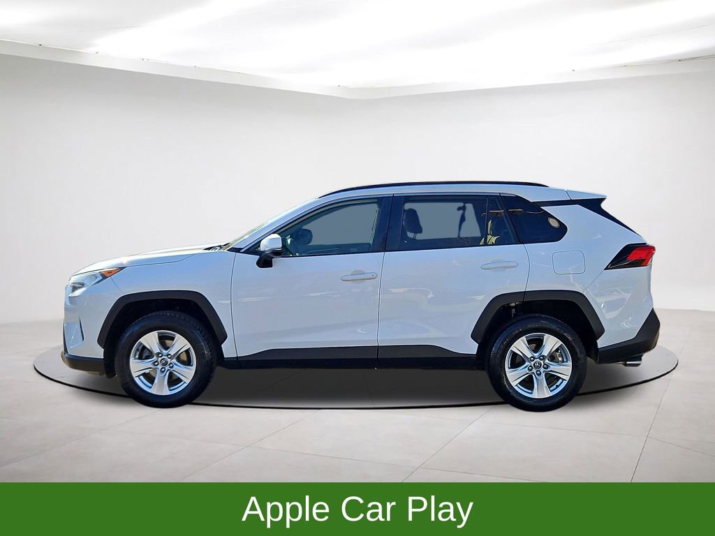 Used 2020 Toyota RAV4 XLE image 4
